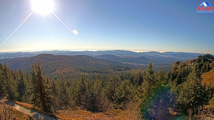 Ze Šumavy až na Alpy. Ještě dnes budou k vidění štíty evropských velehor; Zdroj foto: Arber.de
