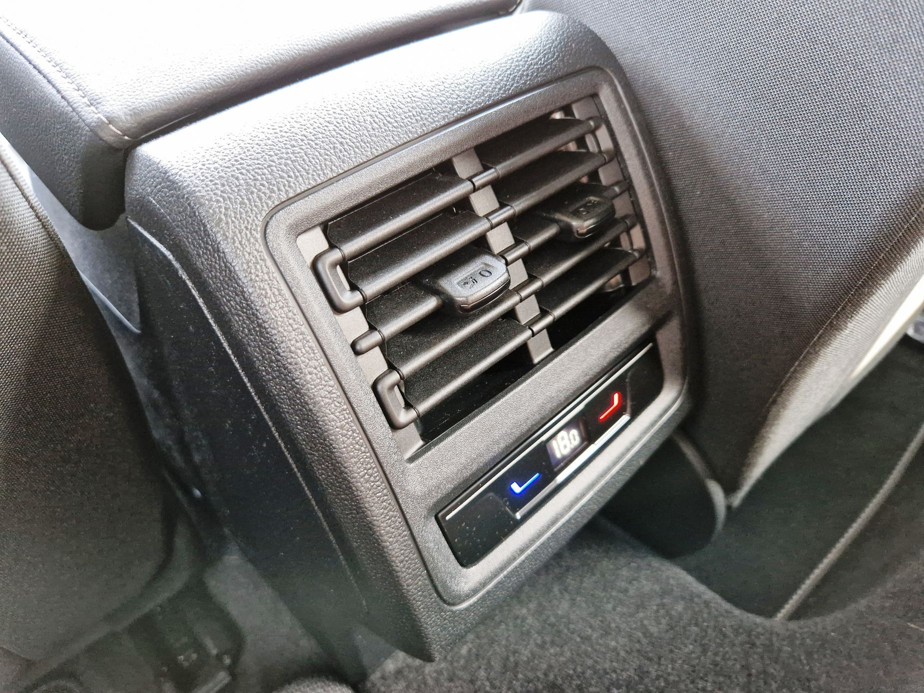 Volkswagen Golf 1.5 TSI People test