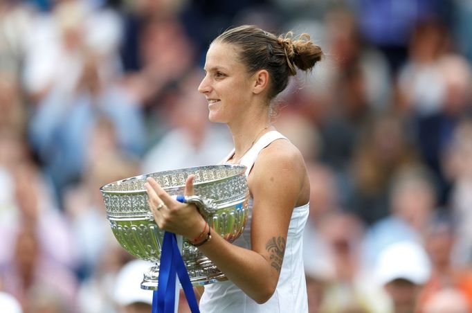 Karolína Plíšková ve finále turnaje v Eastbourne.