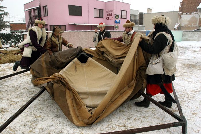 Ráno v Rousínově - sbalit stany