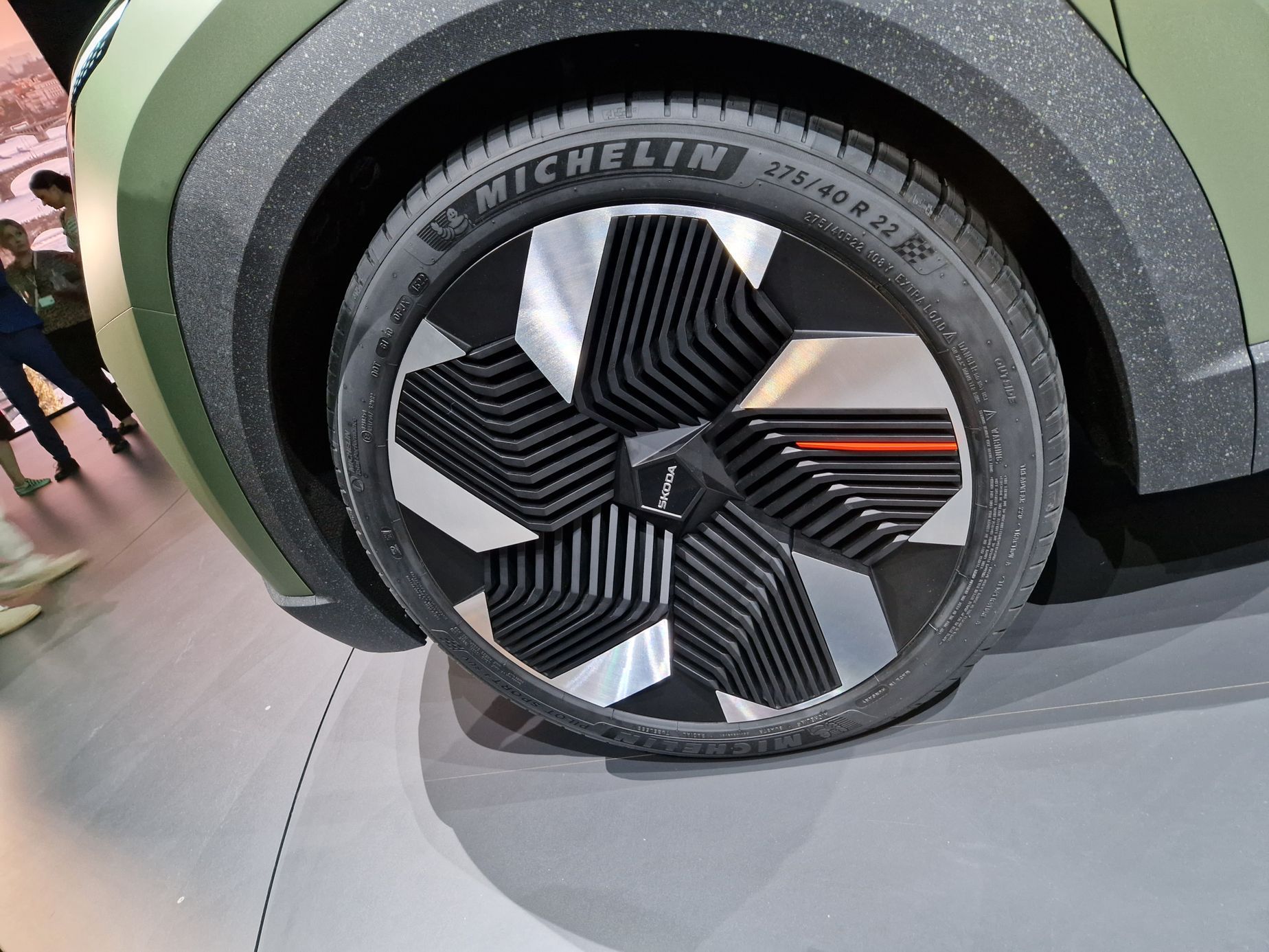 Škoda Vision 7S živě
