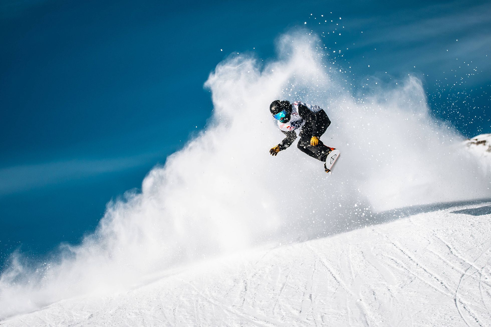 Nejlepší fotky zimy a extrémních sportů podle editorů Red Bullu