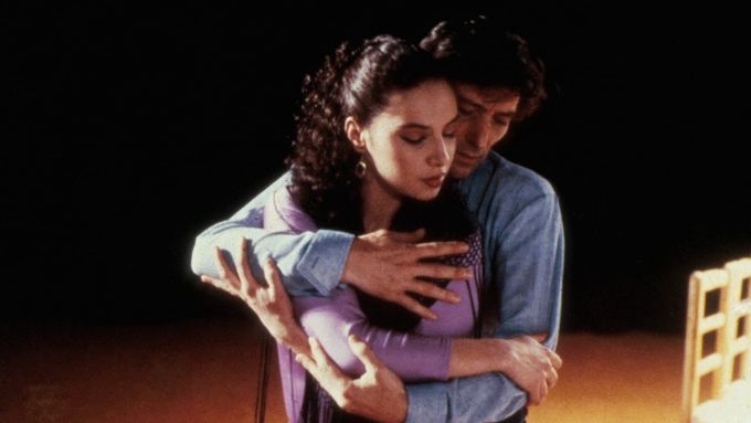 Na filmové Carmen z roku 1983 pracoval Carlos Saura s tanečníkem Antoniem Gadesem.