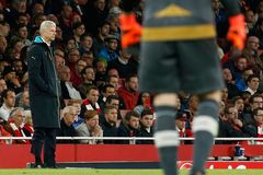 Wenger odmítá kritiku: Chyba, co udělal Ospina, se může stát i Čechovi