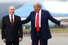 Trump přivítal Putina potleskem, pak prezidenti zahájili na Aljašce první jednání