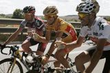 Alejandro Valverde už po cestě symbolicky oslavoval