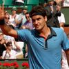 Roger Federer zdraví diváky