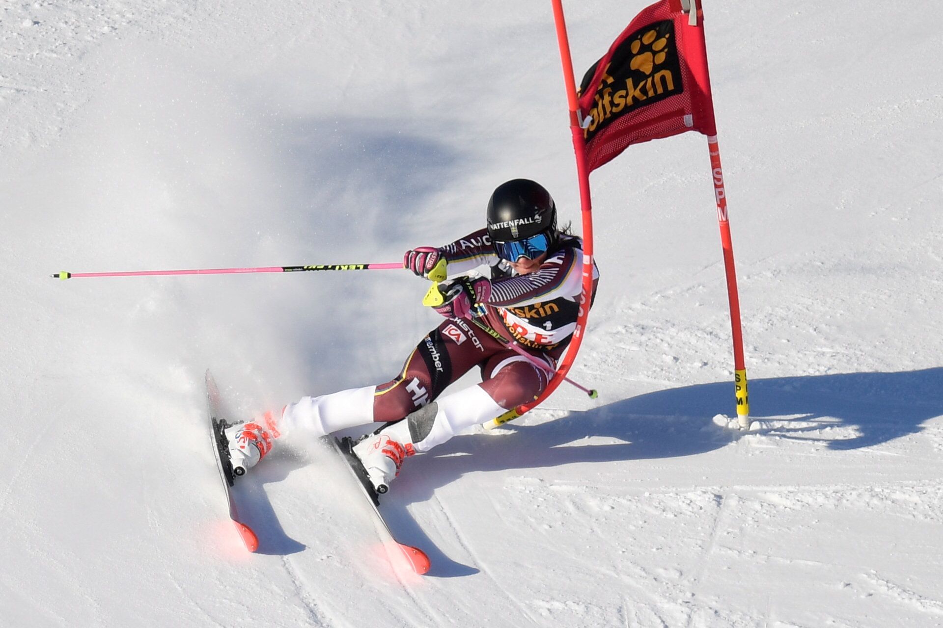 Finále SP ve sjezdovém lyžování, závod družstev: Frida Hansdotterová