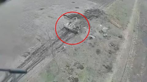 Natáčel do poslední chvíle. Ukrajinci ukázali úspěšný úder sebevražedného dronu