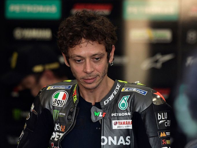 Valentino Rossi při posledním závodě kariéry v MotoGP ve Valencii.