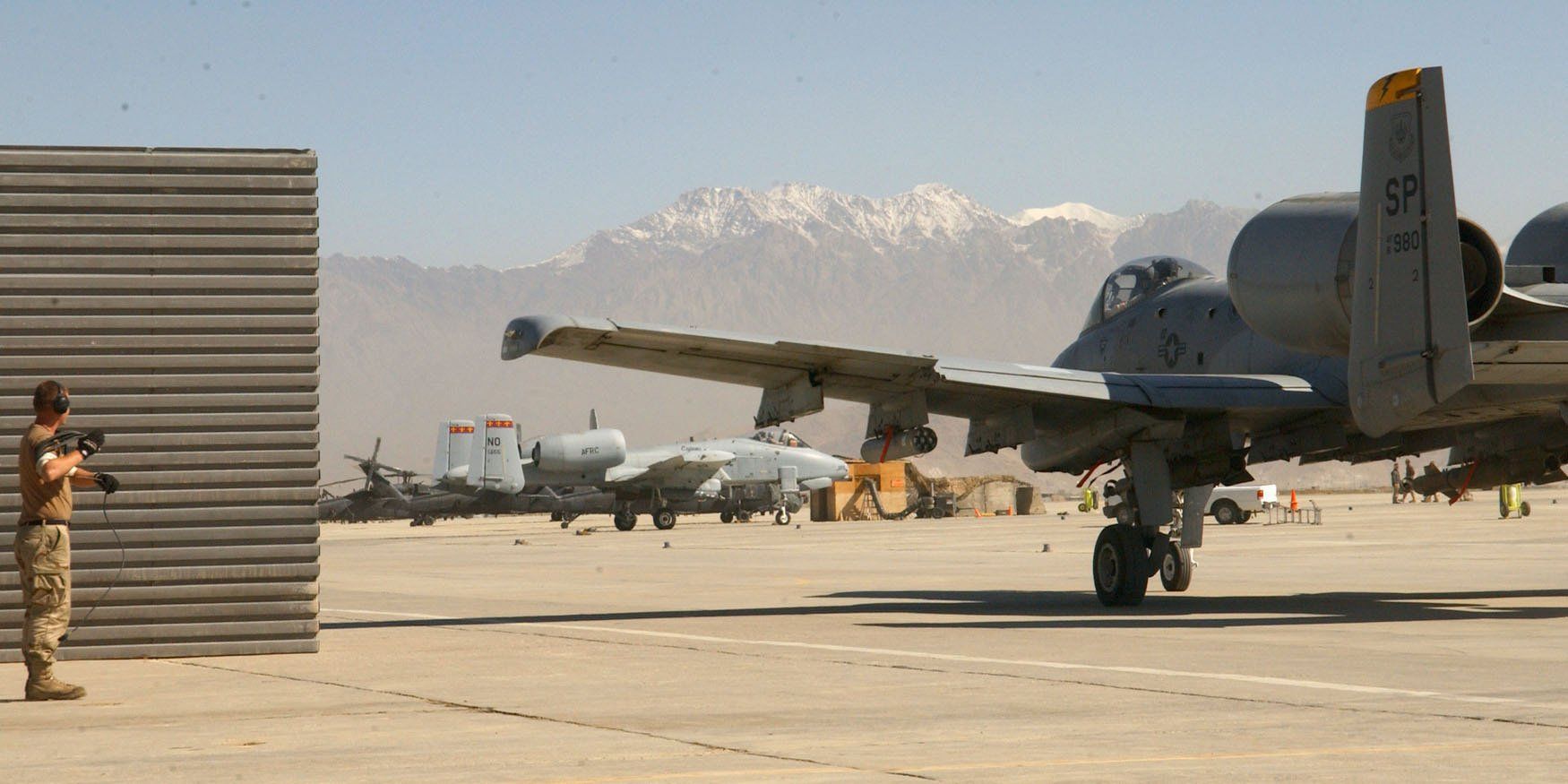 Letouny na afghánské základně Bagrám