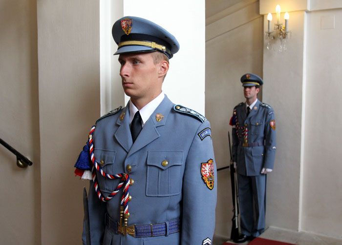 Hradní stráž na schodech