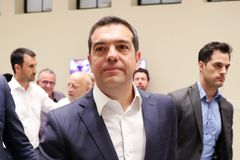 Řekové potrestali Tsiprase, neplnil své sliby, píší média o volbách