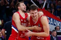 Srbsko oplatilo Rusku porážku a ve finále basketbalového ME vyzve Slovince