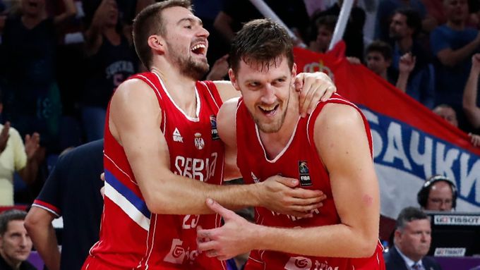 Basketbalisté Srbska slaví postup do finále ME.