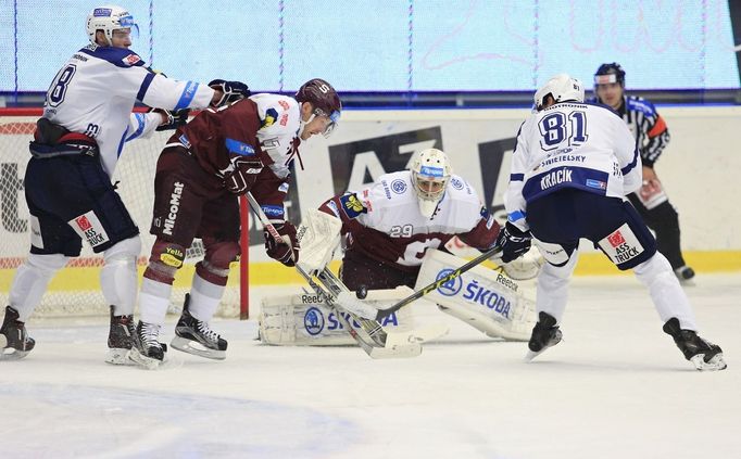 TELH, Plzeň-Sparta: Jaroslav Kracík (81) - Jan Lukáš (29)