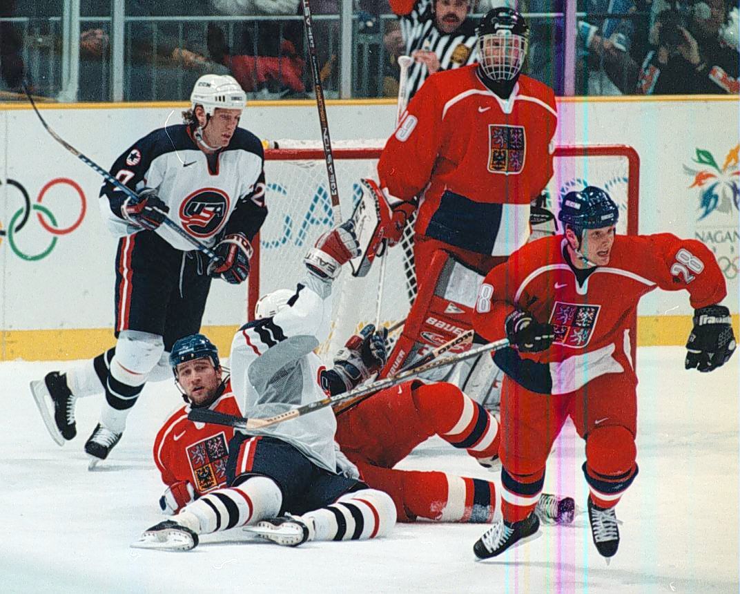 Nagano 1998: Česko - USA: Dominik Hašek a  Martin Straka