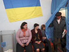 Povolební tahanice na Ukrajině trvají.