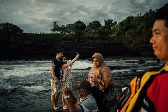 Fotit si selfie, to je velká vášeň obyvatel Bali (a koneckonců i turistů).