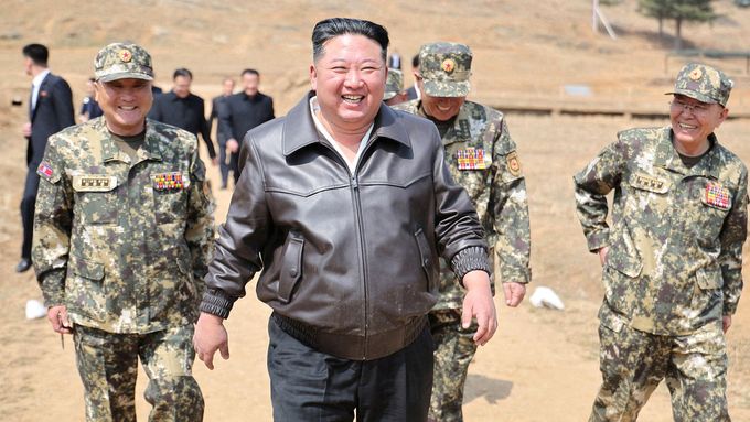 „Velký objem může dodat jen KLDR.“ Jak putuje munice proti Ukrajině ze Severní Koreje do Ruska.