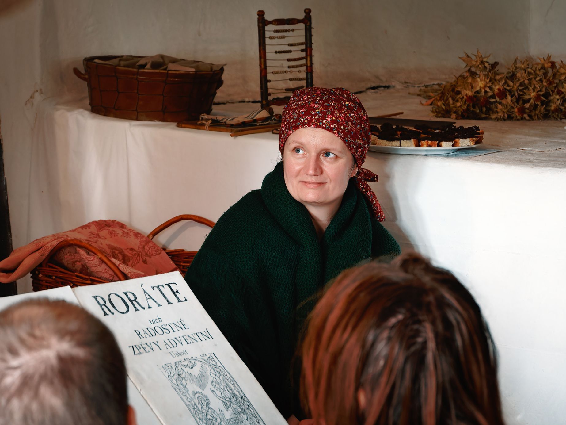 Advent ve skanzenu v Kouřimi. Mýtické postavy a zvyky na fotkách, prosinec 2023