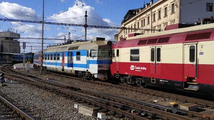 Chceme větší kontroly strojvedoucích a trenažéry. ČD reagují na nárůst havárií