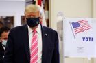 "Hlasoval jsem pro chlápka jménem Trump." Prezident USA odvolil předčasně na Floridě