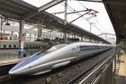 Japonsko testuje "štěkající" vlaky. Mají pomoci zabránit srážkám se zvířaty