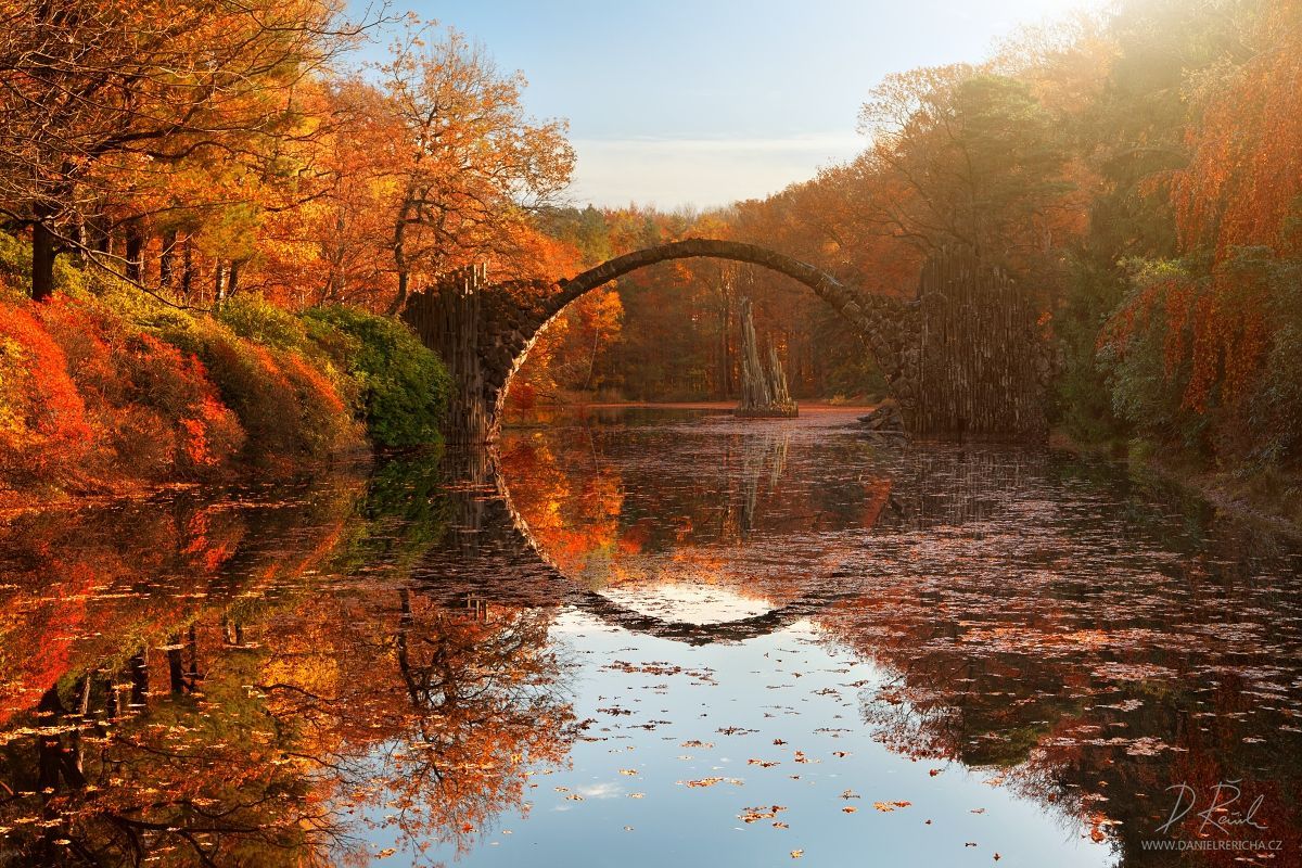 Daniel Řeřicha - 25 míst, kde světlo dělá kouzla