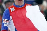 Lukáš Bauer se raduje z výhry na Tour de Ski