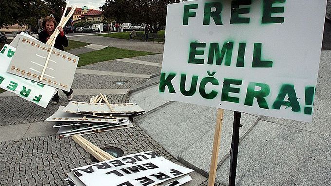 Propuštění kolegy Emila Kučery žádali v září entomologové na pražském Klárově. Indické úřady ale zatím svůj postoj nezměnily