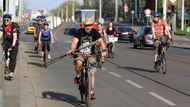 Lidé po celém světě i v Holešovicích si totiž 19. dubna připomněli "Bicycle Day".