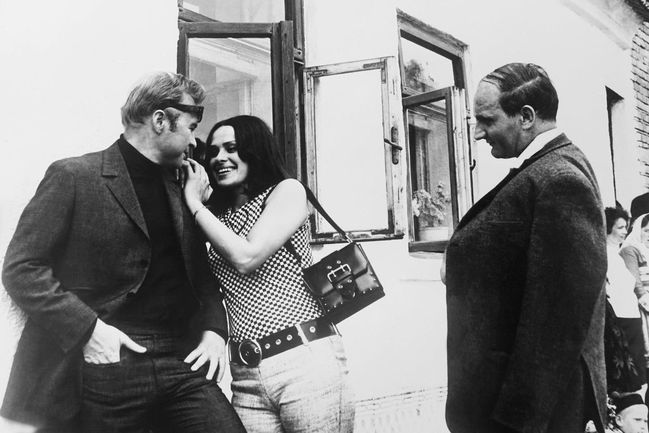 Luděk Munzar ve filmu Žert z roku 1968 spolu Josefem Somrem a Věrou Křesadlovou.