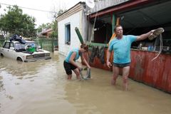 Záplavy na Sibiři už mají šest obětí