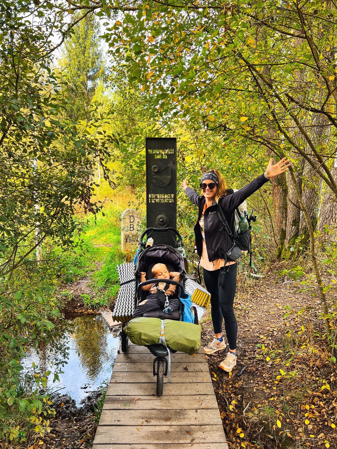 Hanka šla část Stezky Českem s malým synem v kočárku