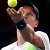 Tomáš Berdych v souboji s Kevinem Andersonem na masters v Paříži
