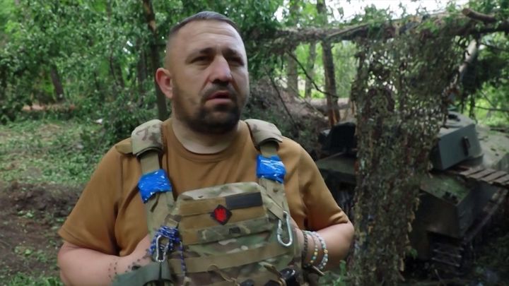 "Jejich rychlost si neumíte představit." Ukrajinští dělostřelci čelí masivní hrozbě
