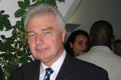 Kdosi mě zastrašoval, tvrdí poslanec