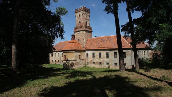 Zámek Dřínov a jeho pán