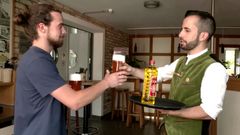 Mnichovská hospoda vyměňuje pivo za kuchyňský olej