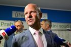 Hlavní líčení v kauze Dozimetr. Redl přiznal drogy, Kos přiznal vinu, Hlubuček naopak
