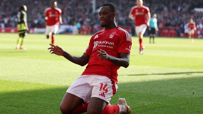 Callum Hudson-Odoi slaví gól Nottinghamu