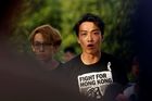 Už dvakrát ho brutálně napadli. Kdo je mladý vůdce protestů v Hongkongu