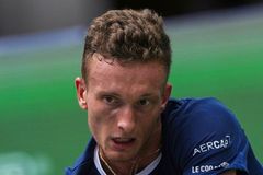 Lehečka vyhořel, Menšík nenastoupil. Noskové se díky kraťasu povedl obrat