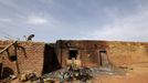 A destroyed motorcycle is seen in an area where heavy fighting took place between Malian soldiers and Islamist rebels in the recently liberated town of Konna January 26, 2013. REUTERS/Eric Gaillard (MALI - Tags: CIVIL UNREST CONFLICT MILITARY) Published: Led. 26, 2013, 2:30 odp.