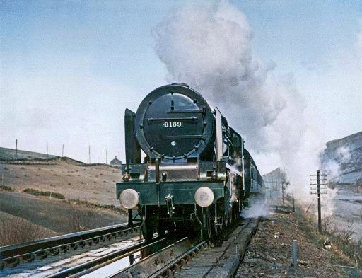 Tenkrát na železnici. Dým, pára a nostalgie: Kolorované poklady z kolejí dávných časů, železnice, historie, výročí, Magazín, kolorované fotografie
