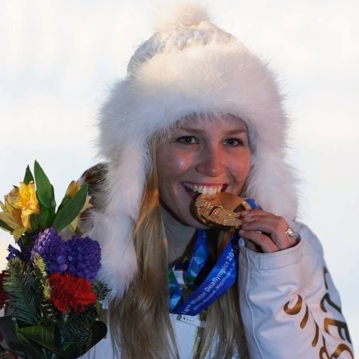 Tereza Kmochová s medailí