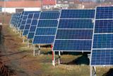 Majitelé rodinné firmy Solar HK uvěřili zárukám českého státu a vybudovali tu fotovoltaickou elektrárnu o výkonu 2 MW.