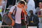 Federer v krizi. Legenda opět prohrála s jasným outsiderem