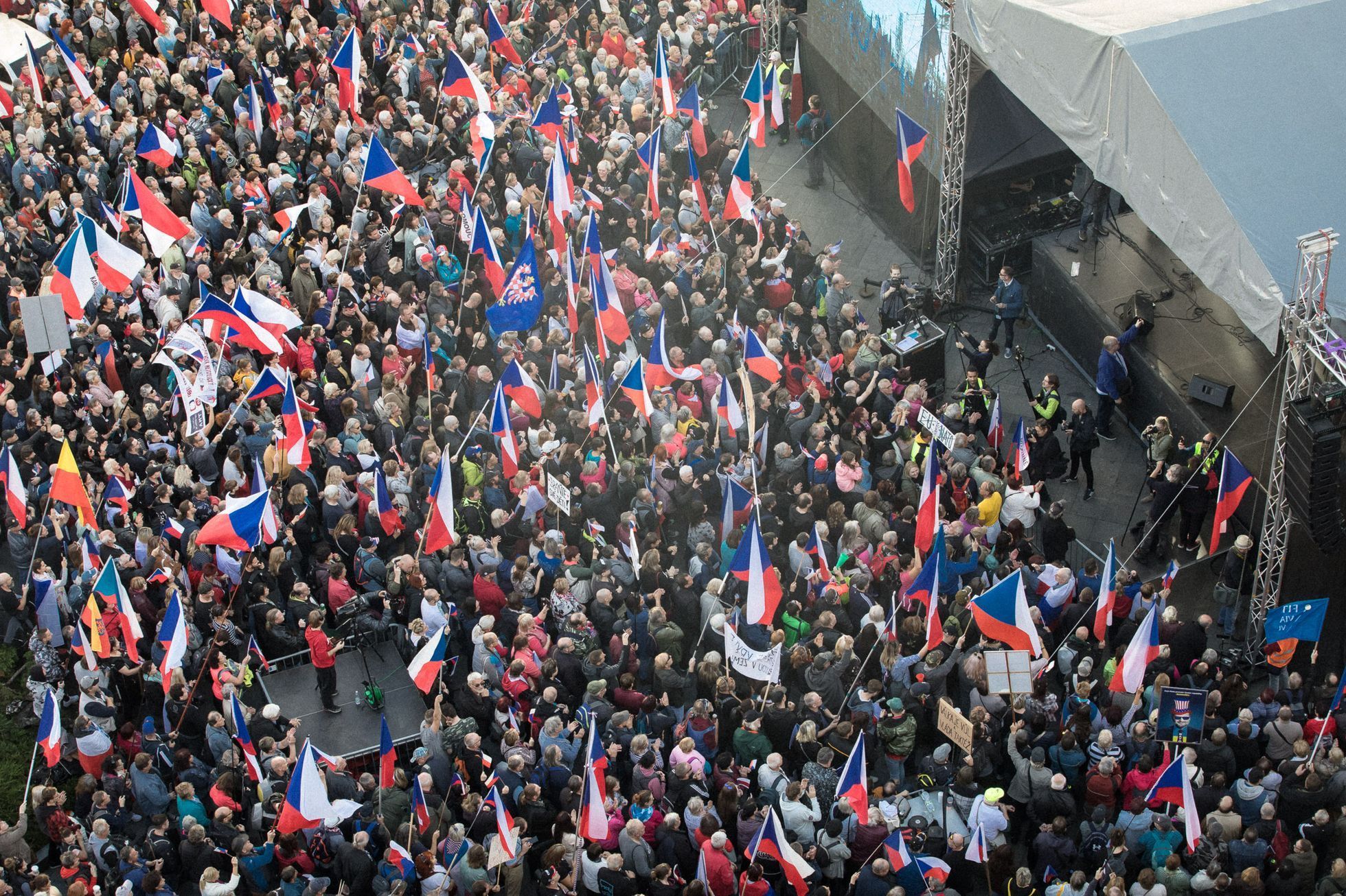 Protivládní demonstrace za demisi vlády 28. října 2022, Václavské náměstí